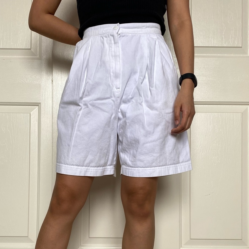 White Highwaisted Wide Leg Mom Shorts